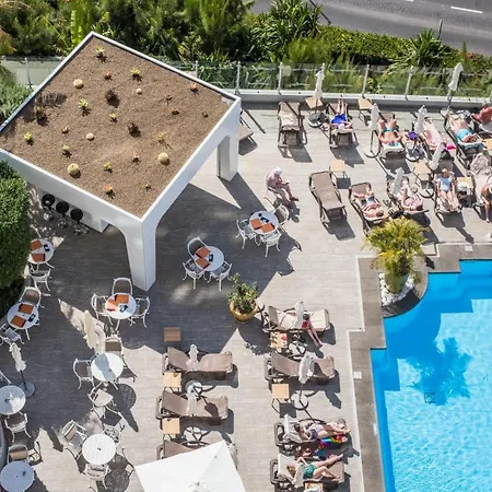 Отель Tui Blue Gardens - Adults-only - Savoy Signature Фуншал