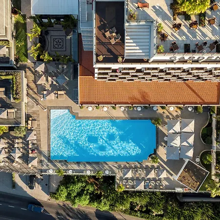 Отель Tui Blue Gardens - Adults-only - Savoy Signature Фуншал