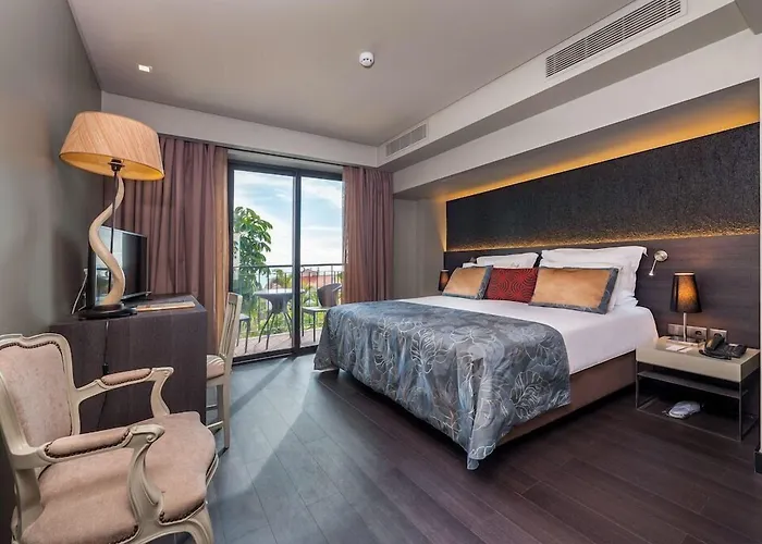 Tui Blue Gardens - Adults-only - Savoy Signature Hotel Funchal (Madeira)